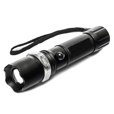LED ліхтарик алюмін.114982, 3 режими світіння (100%, 50%,  стробоскоп) Zoom акумулятор 1штх18650 в комплекті розмір: 150x31mm, у комплекті із зарядним пристроєм 220V, у комп. касета для батарейками 3шт х ААА